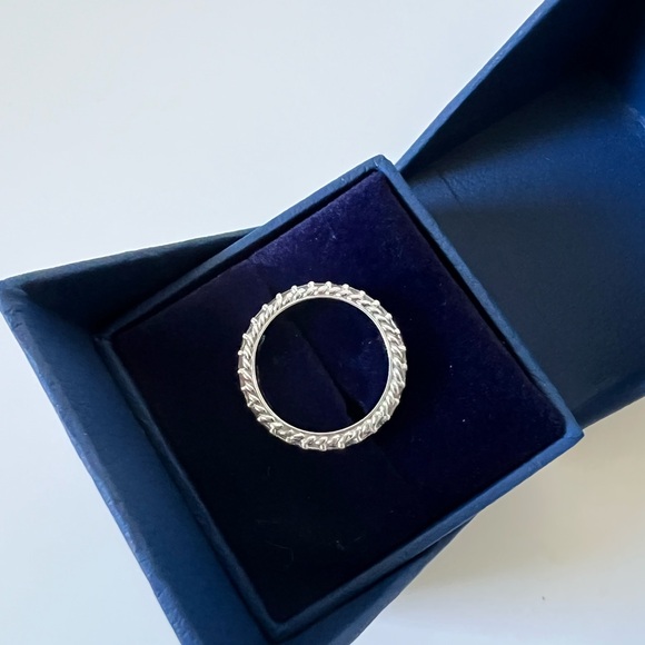 Bella Vaughn Platinum Asscher Diamond Ring 1.25ct G/VS2 Sz 5 – Blue Nile - Picture 4 of 8